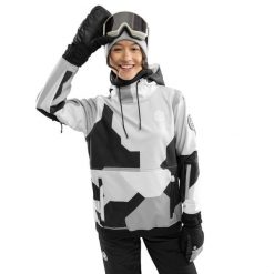 Kurtka snowboardowa damska W1-W Tibet. Czarne kurtki sportowe damskie SIROKO, l, bez wzorów, z softshellu, bez ramiączek, bez kaptura, narciarskie. W wyprzedaży za 297.00 zł.