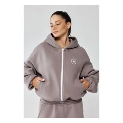 Damska bluza sportowa oversize Rough Radical Trip Hoodie Zip. Brązowe bluzy damskie ROUGH RADICAL, bez wzorów, sportowe, bez ramiączek, bez kaptura. Za 175.92 zł.