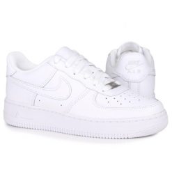 Buty damskie sportowe Nike AIR FORCE. Białe obuwie sportowe damskie Nike, bez wzorów, bez zapięcia, trekkingowe, Nike Air Force. Za 529.00 zł.