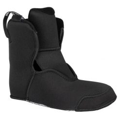Klapki do jazdy na rolkach Myfit Lite Liner. Czarne klapki damskie MYFIT, bez wzorów, klasyczne, bez obcasa, bez zapięcia. Za 242.00 zł.