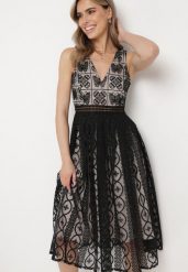 Czarna Rozkloszowana Sukienka z Plisowanym Dołem i Ozdobnymi Haftami Asorasia. Czarne sukienki damskie Born2be, na co dzień, m, bez wzorów, eleganckie, bez kołnierzyka, bez ramiączek, midi, plisowane. Za 179.99 zł.