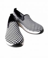 Buty damskie Leiko Zina. Białe obuwie trekkingowe damskie Brubeck, z materiału, bez zapięcia. Za 129.00 zł.