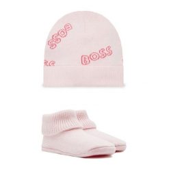 Zestaw Czapka i Skarpety BOSS. Czerwone czapki damskie Boss, bez wzorów. Za 359.99 zł.