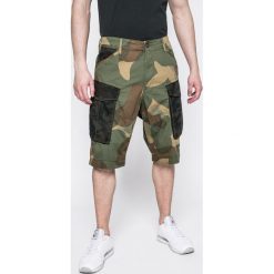 G-Star Raw - Szorty. Szorty męskie G-Star Raw, bez wzorów, z bawełny, casualowe. W wyprzedaży za 159.90 zł.