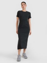 4F Sukienka midi z prążkowanej dzianiny damska - czarna M. Czarne sukienki damskie 4F, na co dzień, m, bez wzorów, z bawełny, eleganckie, bez kołnierzyka, bez ramiączek, maxi, dopasowane. W wyprzedaży za 79.99 zł.
