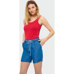 Niebieskie szorty. Niebieskie szorty damskie Greenpoint, bez wzorów, z lyocellu. Za 49.99 zł.