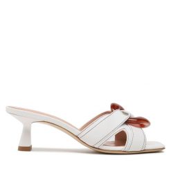 Klapki Alberta Ferretti. Białe klapki damskie Alberta Ferretti, bez wzorów, bez obcasa, bez zapięcia. Za 1,519.00 zł.