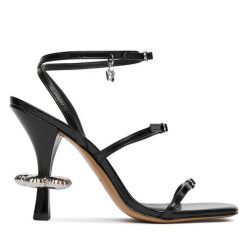 Sandały Marc Jacobs. Czarne sandały damskie Marc Jacobs, bez wzorów, bez obcasa, na szpilce, bez zapięcia. Za 1,499.00 zł.