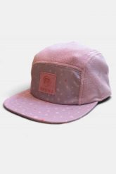 Czapka unisex dla dorosłych z polaru z 5 panelami - koralowa. Czerwone czapki damskie AFTER ESSENTIALS, na zimę, bez wzorów, z materiału, eleganckie. Za 66.00 zł.