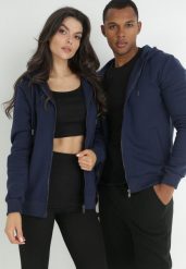 Granatowa Bluza Klymaera. Niebieskie bluzy męskie Born2be, m, bez wzorów, z jeansu, z kapturem. Za 79.99 zł.