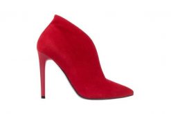 Czółenka Bayla-097 Z7011-322 Czerwony, Skóra naturalna - 36. Czerwone czółenka damskie Bayla, bez wzorów, z materiału, eleganckie, bez obcasa, na obcasie, bez zapięcia. W wyprzedaży za 89.10 zł.