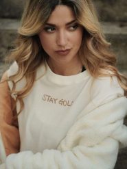 Bluza z wełna z ściągacze na co dzień na siłownię. Białe bluzy damskie LEONE 1947 APPAREL, xs, bez wzorów, z wełny, bez ramiączek, bez kaptura. Za 147.31 zł.