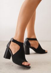 Czarne Sandały Soft Fit VICES na Obcasie w Stylu Botków z Elastyczną Ażurową Cholewką Comfort Omphopis. Czarne sandały damskie Renee, w ażurowe wzory, z jeansu, bez obcasa, na obcasie, bez zapięcia. Za 139.99 zł.
