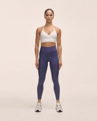 Legginsy Damskie Fitness Casall Z Wysokim Stanem. Fioletowe legginsy damskie Casall, bez wzorów, z materiału. Za 239.00 zł.