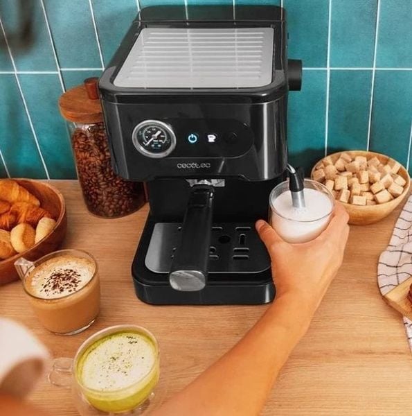 Ekspres do kawy Cecotec Power Espresso 20 Pro. Brązowe ekspresy ciśnieniowe Cecotec. Za 418.00 zł.