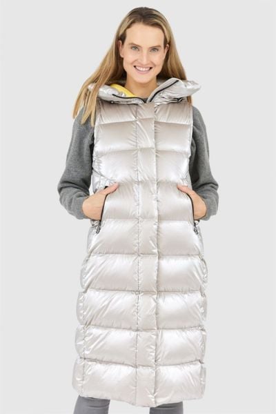 HETREGO Beżowy błyszczący płaszcz damski puchowy z odpinanymi rękawami summer, Rozmiar 36 EU - 40 IT. Brązowe płaszcze damskie HETREGO, s, bez wzorów, z puchu, bez kołnierzyka, bez kaptura. W wyprzedaży za 918.99 zł.