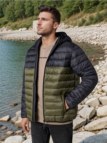 Kurtka - zielony. Zielone kurtki męskie Sinsay, l, bez wzorów, z kapturem. Za 89.99 zł.