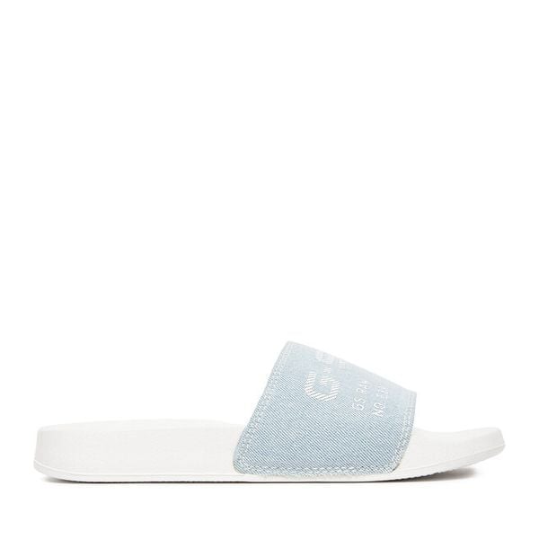 Klapki G-Star Raw. Niebieskie klapki damskie G-Star Raw, bez wzorów, retro, bez obcasa, bez zapięcia. Za 139.99 zł.