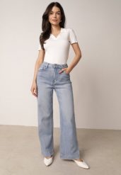 Niebieskie Szerokie Jeansy Bawełniane z Wysokim Stanem Helemenor. Niebieskie jeansy damskie Born2be, bez wzorów, z bawełny, biznesowe, z podwyższonym stanem, długie. Za 109.99 zł.