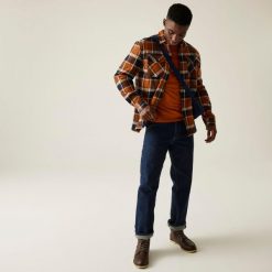 Koszula męska Spennith Shacket. Niebieskie koszule męskie Regatta, m, bez wzorów, z bawełny, sportowe, bez kołnierzyka, bez ramiączek. W wyprzedaży za 304.50 zł.