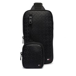 Saszetka Tommy Hilfiger. Czarne saszetki i nerki męskie Tommy Hilfiger, małe. Za 409.99 zł.