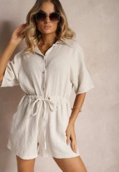 Beżowy Bawełniany Kombinezon Muślinowy Ozdobiony Troczkami Zapinany na Guziki Dlissa. Brązowe sukienki damskie Renee, na co dzień, s, bez wzorów, z bawełny, eleganckie, bez kołnierzyka, bez ramiączek. Za 84.99 zł.