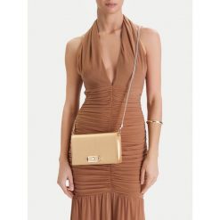 Torebka Nine West. Żółte torebki do ręki damskie Nine West, bez wzorów, bez dodatków. Za 219.99 zł.