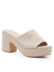 DeeZee Klapki WS270602-01 Beżowy. Brązowe klapki damskie DeeZee, bez wzorów, z materiału, bez obcasa, bez zapięcia. Za 139.99 zł.