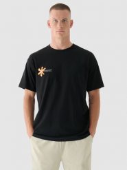 4F T-shirt oversize z nadrukiem męski - czarny M. Czarne t-shirty męskie 4F, m, bez wzorów, z bawełny, bez kołnierzyka, bez ramiączek. W wyprzedaży za 29.99 zł.