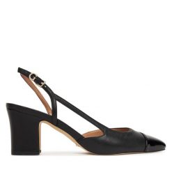 Czółenka Guess. Czarne czółenka damskie Guess, z aplikacjami, bez obcasa, bez zapięcia. Za 399.99 zł.