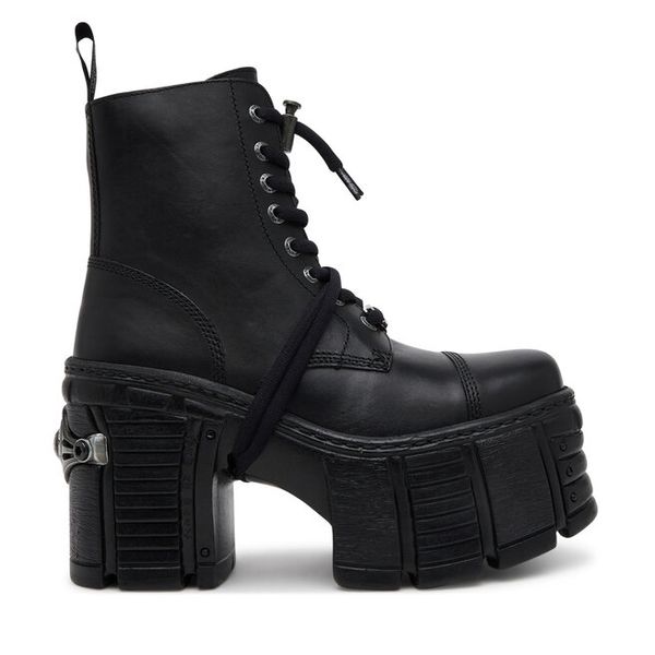 Botki NEW ROCK. Czarne botki damskie NEW ROCK, bez wzorów, rockowe, bez obcasa, na słupku, bez zapięcia. Za 1,179.00 zł.