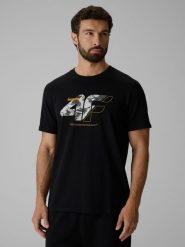 4F T-shirt regular z nadrukiem męski - czarny S. Czarne t-shirty męskie 4F, m, bez wzorów, z bawełny, bez kołnierzyka, bez ramiączek. Za 69.99 zł.