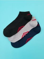 Skarpetki Umbro 3 pack - wielobarwny. Brązowe skarpety męskie Sinsay, bez wzorów. W wyprzedaży za 15.99 zł.