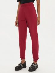 Hugo Spodnie dresowe Nelfinia 50522417 Czerwony Regular Fit. Czerwone spodnie dresowe damskie Hugo, bez wzorów, z bawełny. Za 339.99 zł.
