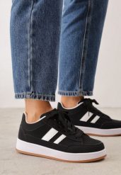 Czarno-Białe Sneakersy Basic z Paskami na Boku Adila. Czarne obuwie sportowe damskie Renee, bez wzorów, z jeansu, bez zapięcia. Za 99.99 zł.