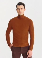 PALKO LORENTE - Kamelowy gładki golf męski. Swetry męskie Pako Lorente, na jesień, m, bez wzorów, z bawełny, bez kołnierzyka, bez ramiączek. Za 249.99 zł.