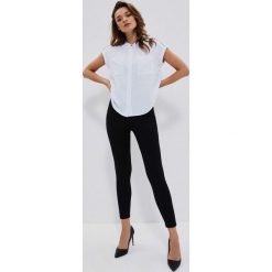 Legginsy z gumą w pasie czarne. Czarne legginsy damskie MOODO, bez wzorów, z elastanu. W wyprzedaży za 49.99 zł.