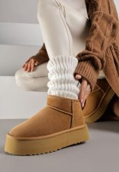 Jasnobrązowe Wsuwane Śniegowce z Zamszu Naturalnego na Grubej Podeszwie Mevilira. Brązowe śniegowce damskie Renee, z dzianiny, bez zapięcia. Za 169.99 zł.