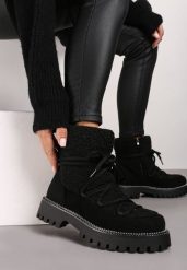 Czarne Śniegowce na Grubej Podeszwie z Cyrkoniami i Futerkową Wstawką Rianaella. Czarne śniegowce damskie Born2be, bez zapięcia. Za 119.99 zł.