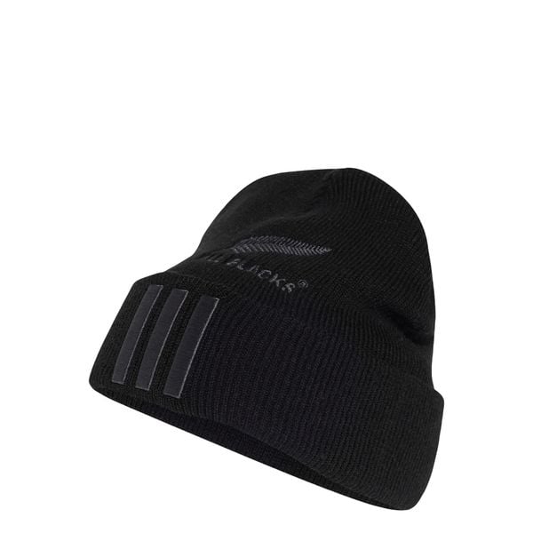 Czapka typu beanie All Blacks. Czarne czapki damskie Adidas, bez wzorów, z dzianiny, klasyczne. Za 119.00 zł.