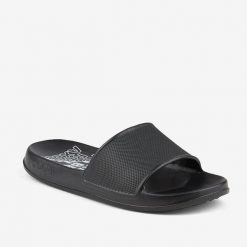 Klapki damskie Coqui. Czarne klapki damskie Coqui, bez wzorów, sportowe, bez obcasa, bez zapięcia. Za 132.99 zł.