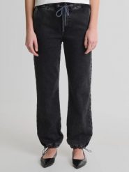 Jeansy damskie loose z regulacją dołu nogawki czarne Robbin 919. Czarne jeansy damskie BIG STAR, na lato, bez wzorów, z bawełny, retro. W wyprzedaży za 249.99 zł.