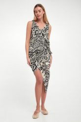 Sukienka jedwabna Cantone WEEKEND MAX MARA. Sukienki damskie Weekend Max Mara, s, bez wzorów, z jedwabiu, bez kołnierzyka, bez ramiączek. W wyprzedaży za 1,863.20 zł.
