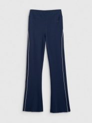 4F Legginsy z rozszerzanymi nogawkami damskie - granatowe L. Niebieskie legginsy damskie 4F, bez wzorów, z bawełny. Za 129.99 zł.