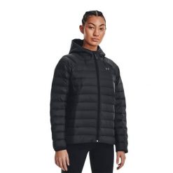 Kurtka puchowa damska Under Armour Storm Armour Down 2.0. Czarne kurtki sportowe damskie Under Armour, na zimę, m, bez wzorów, z puchu, bez ramiączek, bez kaptura, trekkingowe. Za 399.99 zł.