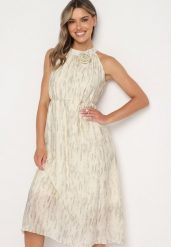 Jasnobeżowa Koktajlowa Sukienka z Dekoltem Typu Halter z Broszką w Kształcie Kwiatu Vikiida. Brązowe sukienki damskie Born2be, bez wzorów, eleganckie, bez kołnierzyka, bez ramiączek, midi. Za 179.99 zł.
