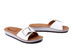 INBLU CP-55 001 biały, klapki damskie. Białe klapki damskie Inblu, na lato, bez wzorów, bez obcasa, bez zapięcia. Za 77.99 zł.