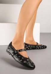 Czarne Balerinki Ozdobione Nitami i Paskiem Finilitia. Czarne balerinki damskie Born2be, z aplikacjami, eleganckie, bez obcasa, bez zapięcia. Za 79.99 zł.