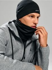 Komin sportowy z odblaskowym nadrukiem - czarny. Czarne szaliki męskie Sinsay, bez wzorów. Za 12.99 zł.