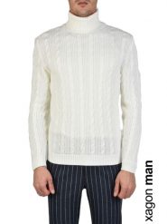 Xagon Man Sweter "Turtle Neck" | A2108 1J 0712 | Mężczyzna | Kremowy. Białe swetry męskie Xagon, m, bez wzorów, z wełny, bez kołnierzyka, bez ramiączek. W wyprzedaży za 189.00 zł.